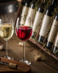 WINE2 CASH รับซื้อไวน์เก่า เหล้าเก่า ให้ราคาสูง